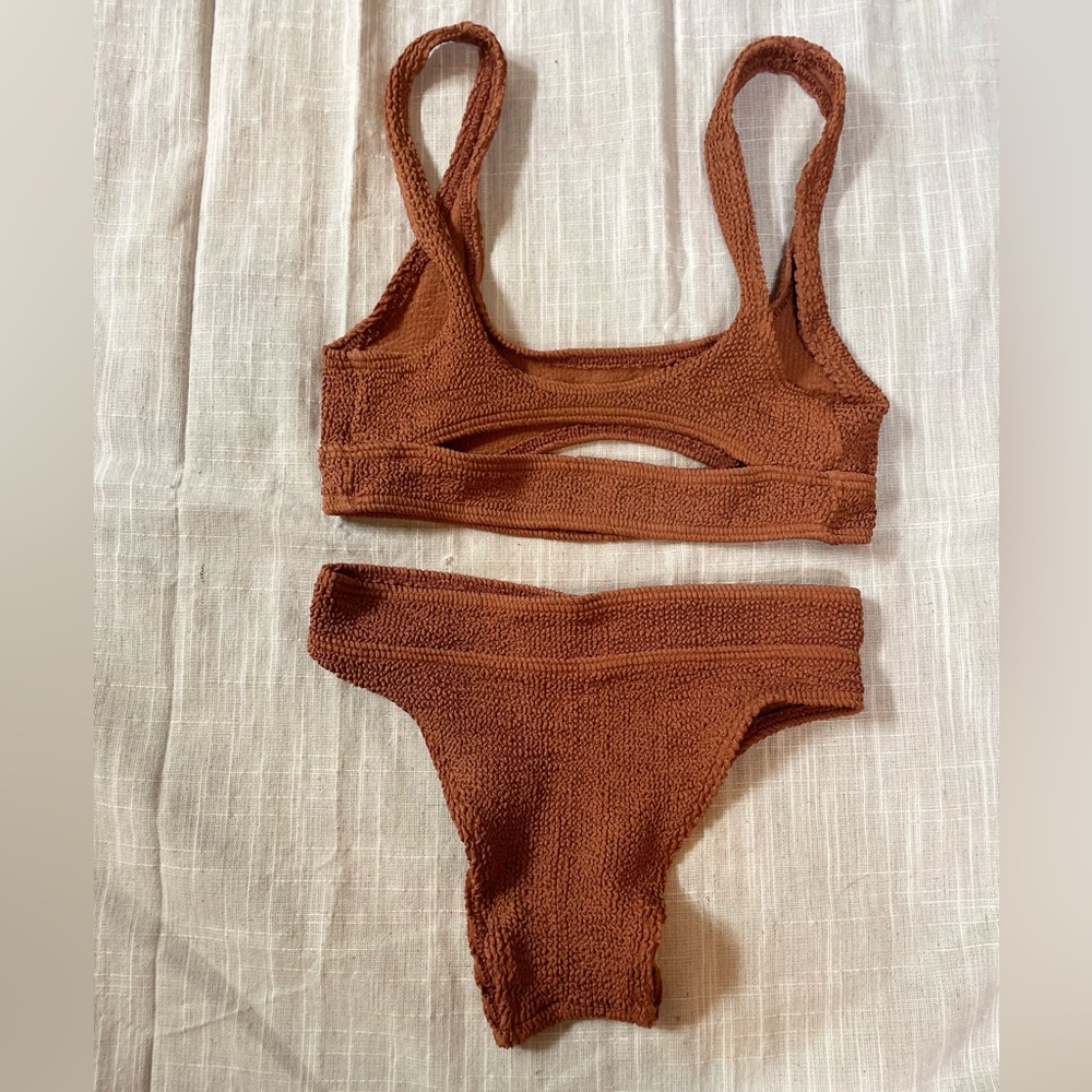 One size fits all high waist high leg bikini set can fit sizes xs-large